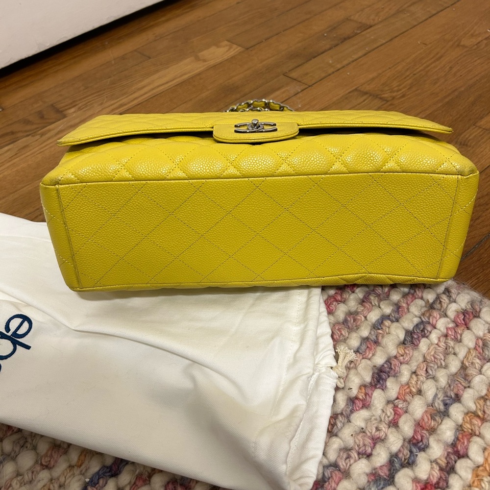 Chanel Jumbo flap caviar yellow silver hardware - Picture 6 of 10